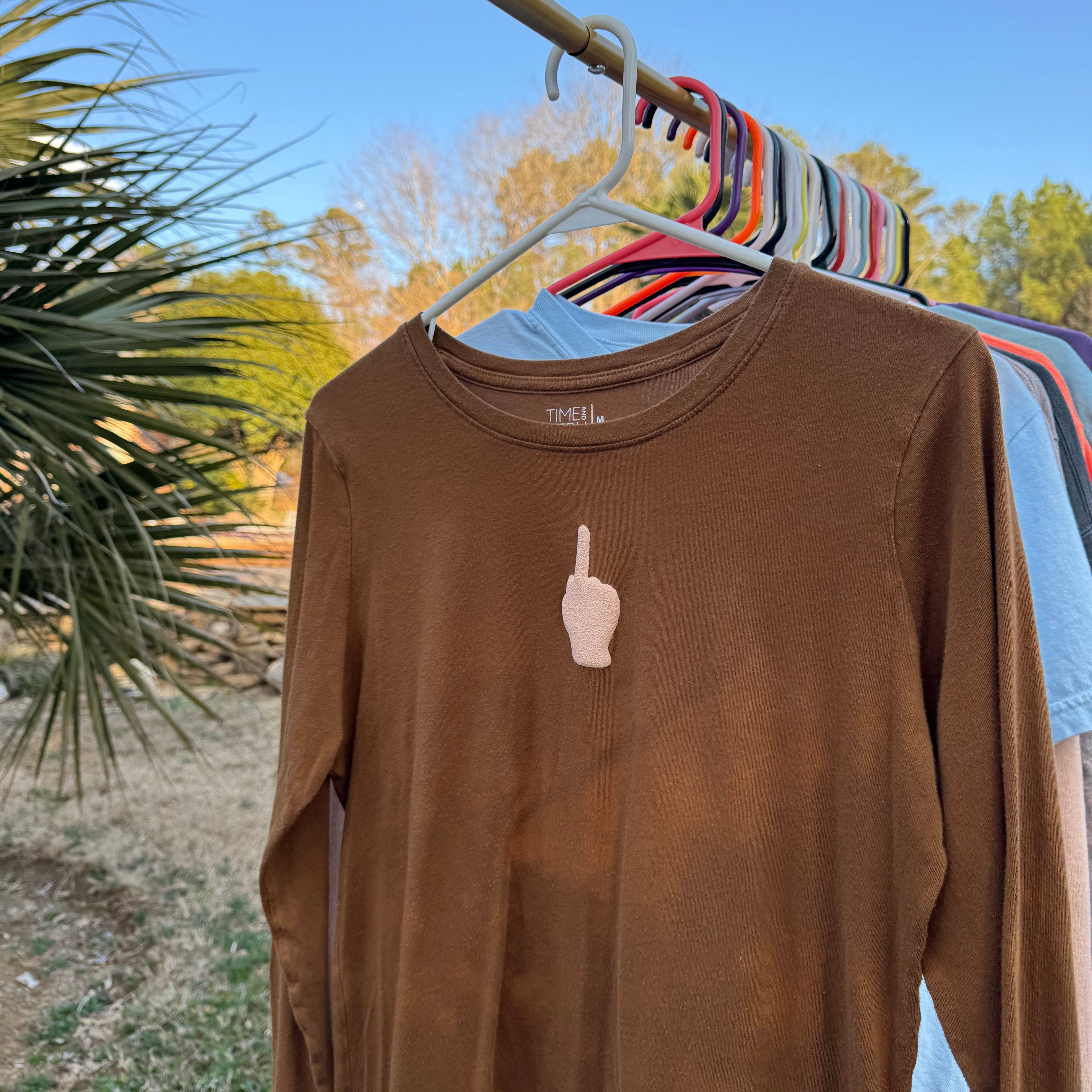 MIDDLE FINGER | LONG SLEEVE