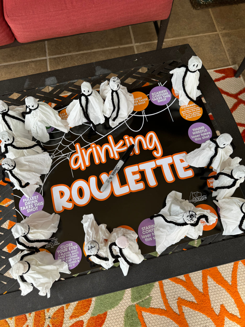 HALLOWEEN DRINKING ROULETTE | Shots & Challenges