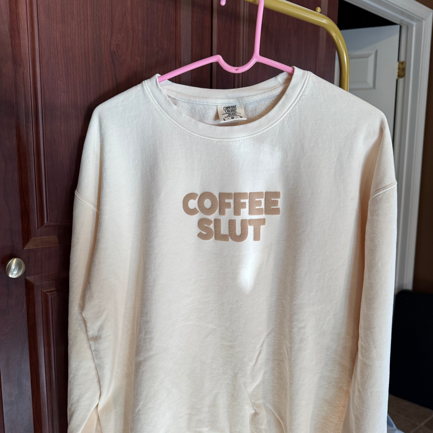 COFFEE SLUT | CREWNECK