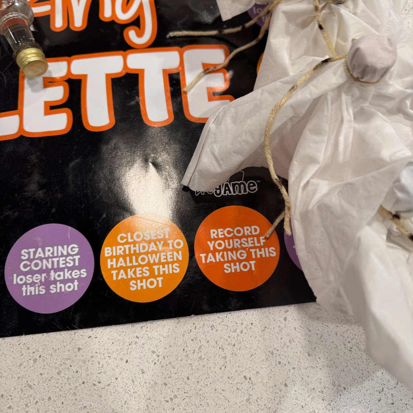 HALLOWEEN DRINKING ROULETTE