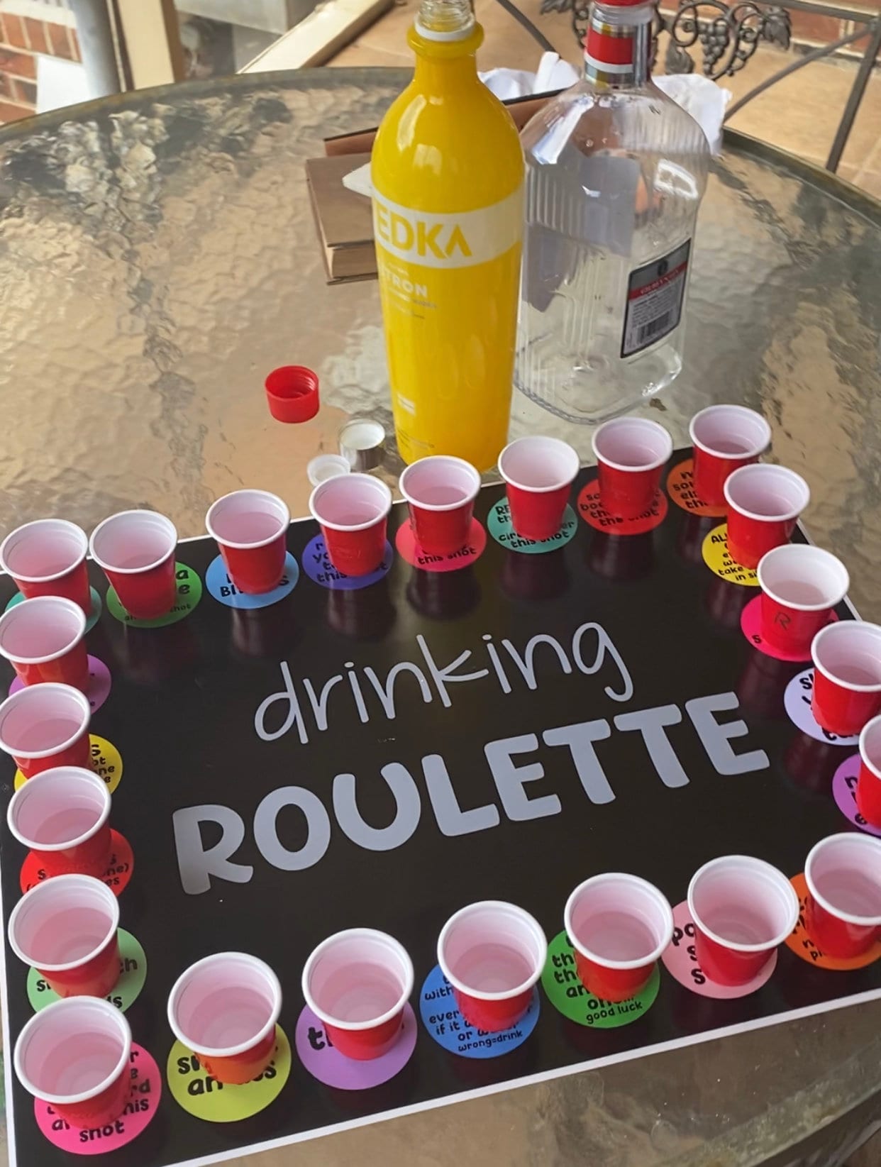 DRINKING ROULETTE | Shots & Challenges